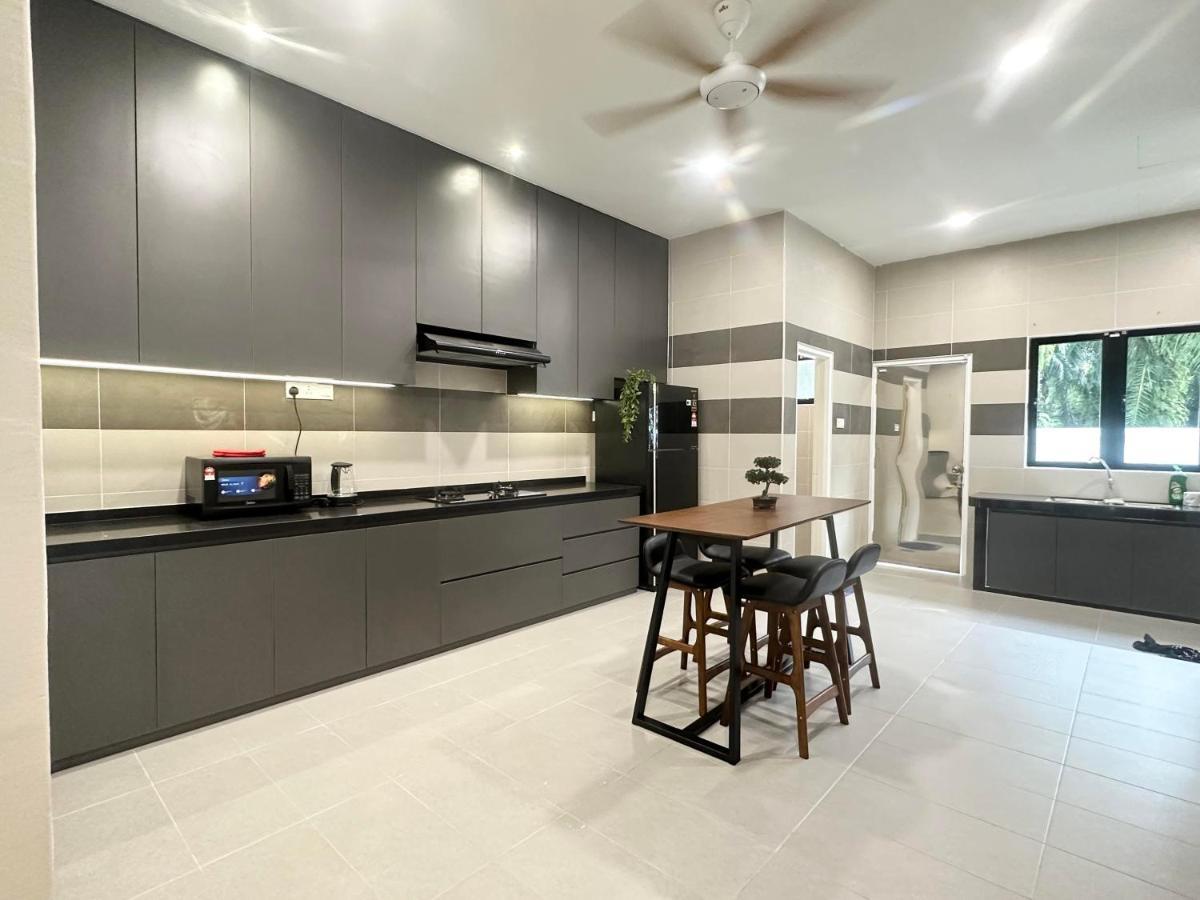 《Untitled Homestay》Sitiawan Exteriör bild